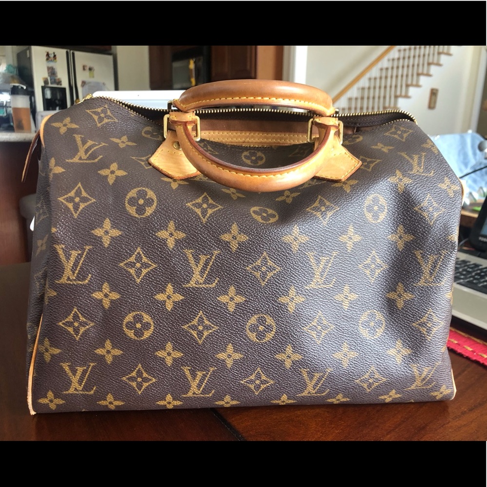 Louis Vuitton Speedy 30